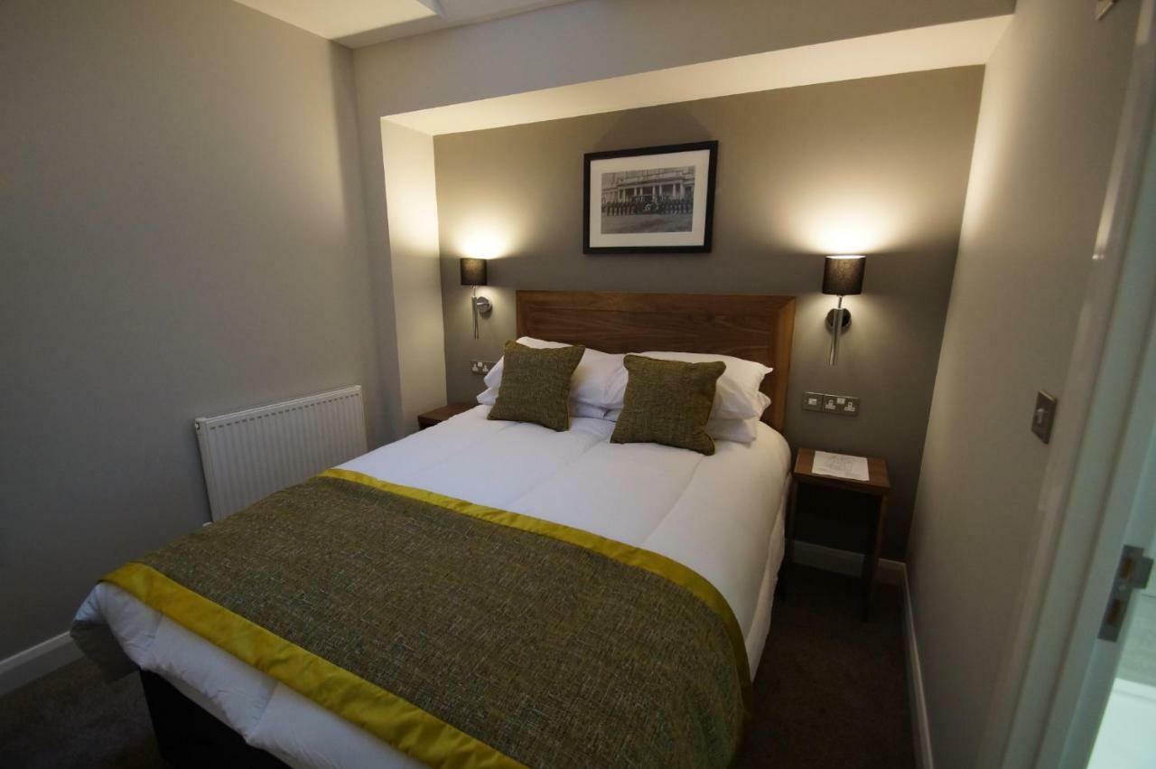 New Park Hotel Carmarthen Eksteriør billede