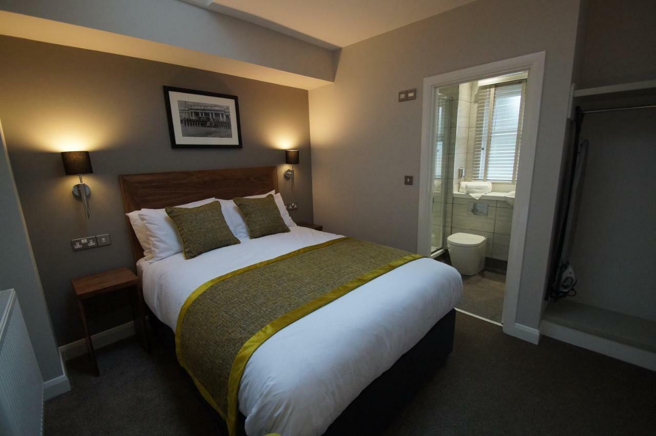 New Park Hotel Carmarthen Eksteriør billede