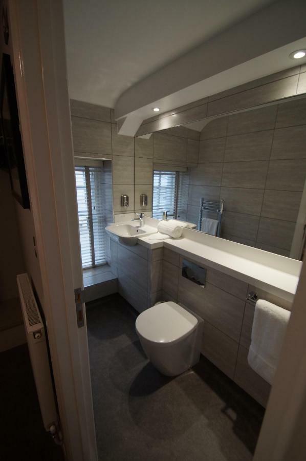 New Park Hotel Carmarthen Eksteriør billede
